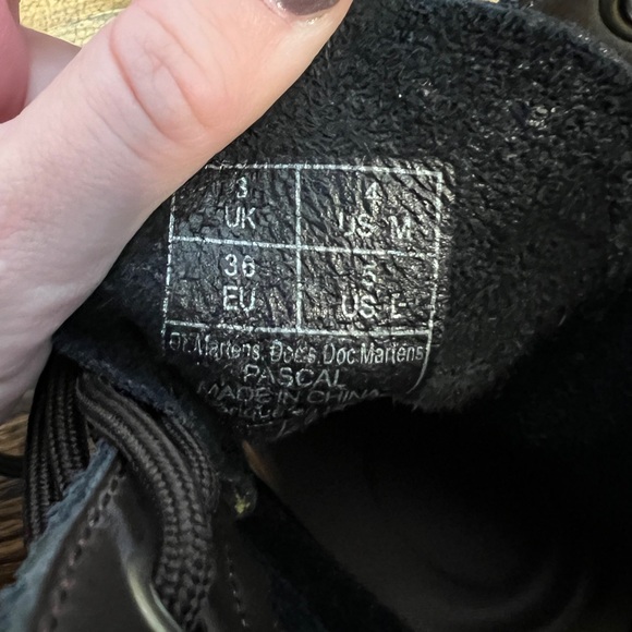 Dr Martens JMW Turner Pascal Boots - Picture 6 of 9